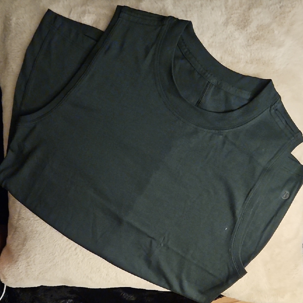 Lululemon Sleeveless Athletic Top
